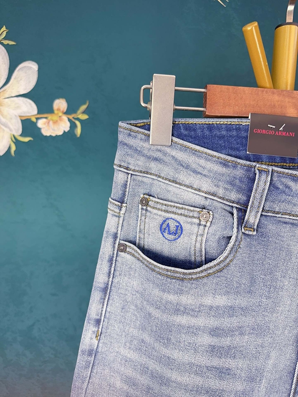 ブランドジーンズ全体デザイン